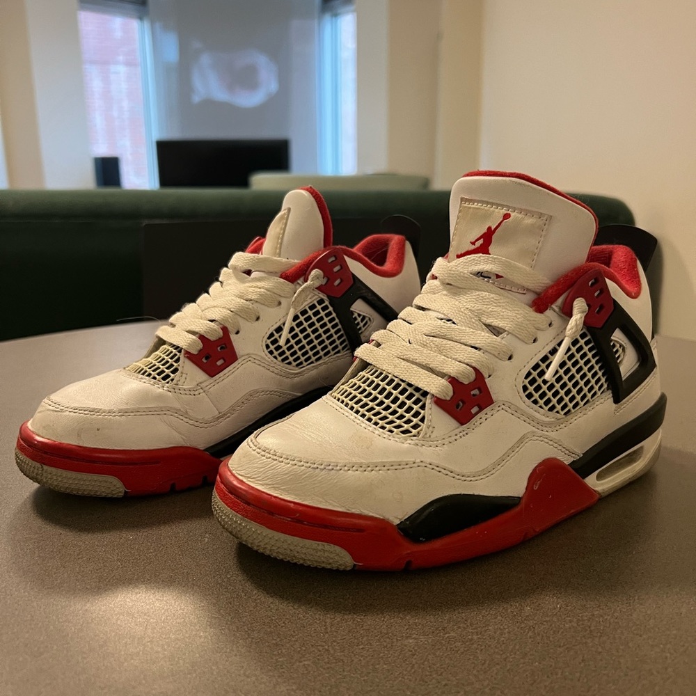 Jordan 4 Fire Red 4.5Y